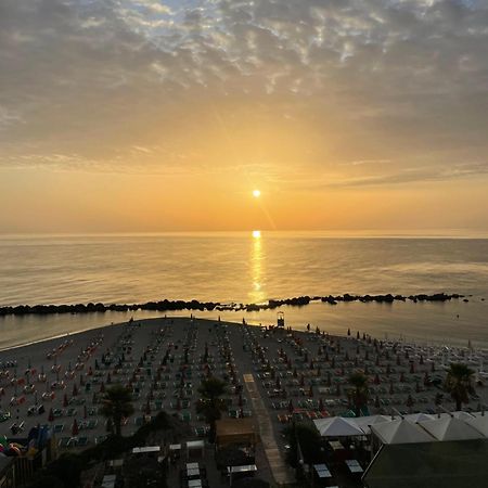 Apartamento Il Balcone Sul Mare Porto Recanati Exterior foto